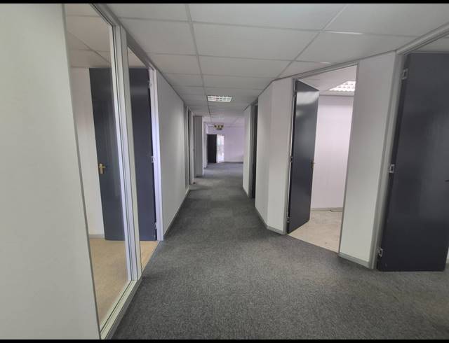 314M² OFFICE TO LET IN RIVONIA